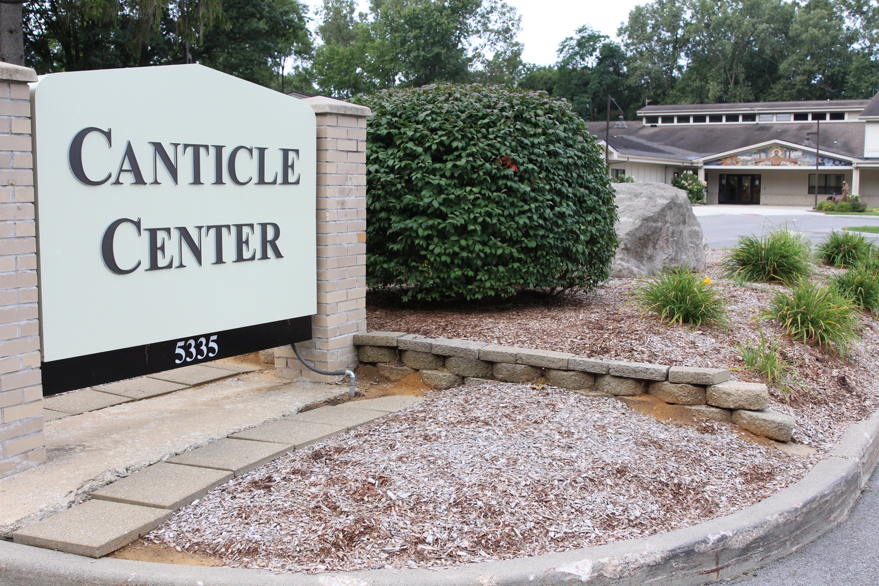 Canticle Center_Sign Exterior